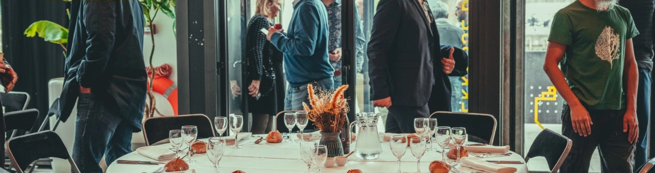 La Poste privatise le Warehouse pour une journée complète