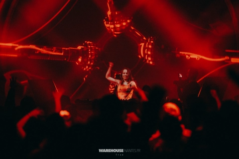 Rave In Da Club