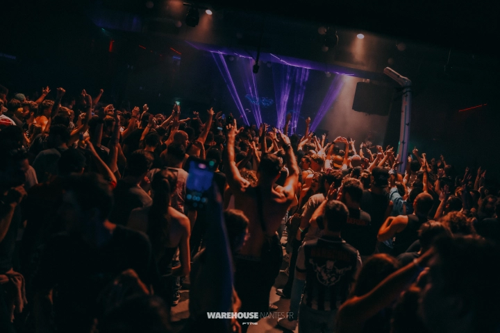 Rave In Da Club