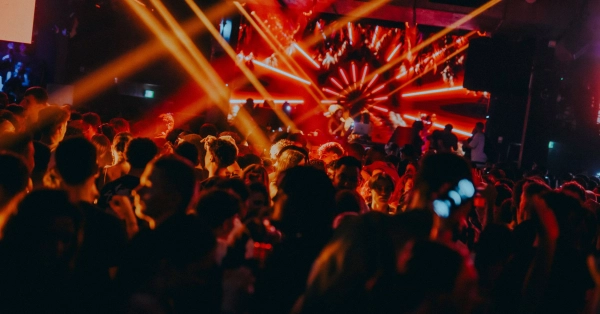 COCOLOCO invite MERYL en showcase exclusif à Nantes !